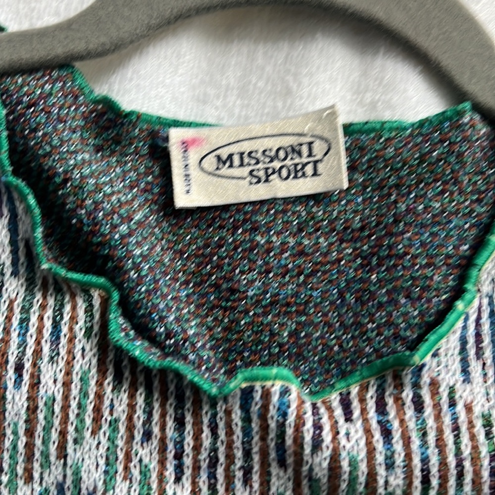 Sweater - Picture 2 of 3